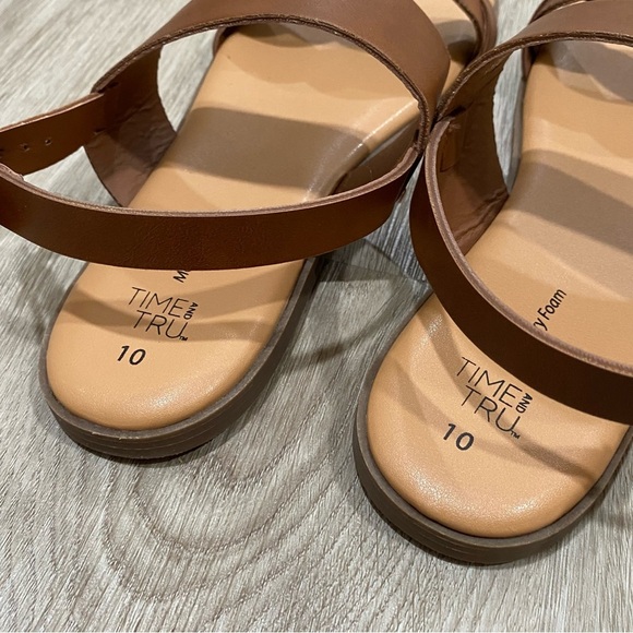 NEW Time and Tru Tan Sandals - Picture 4 of 6